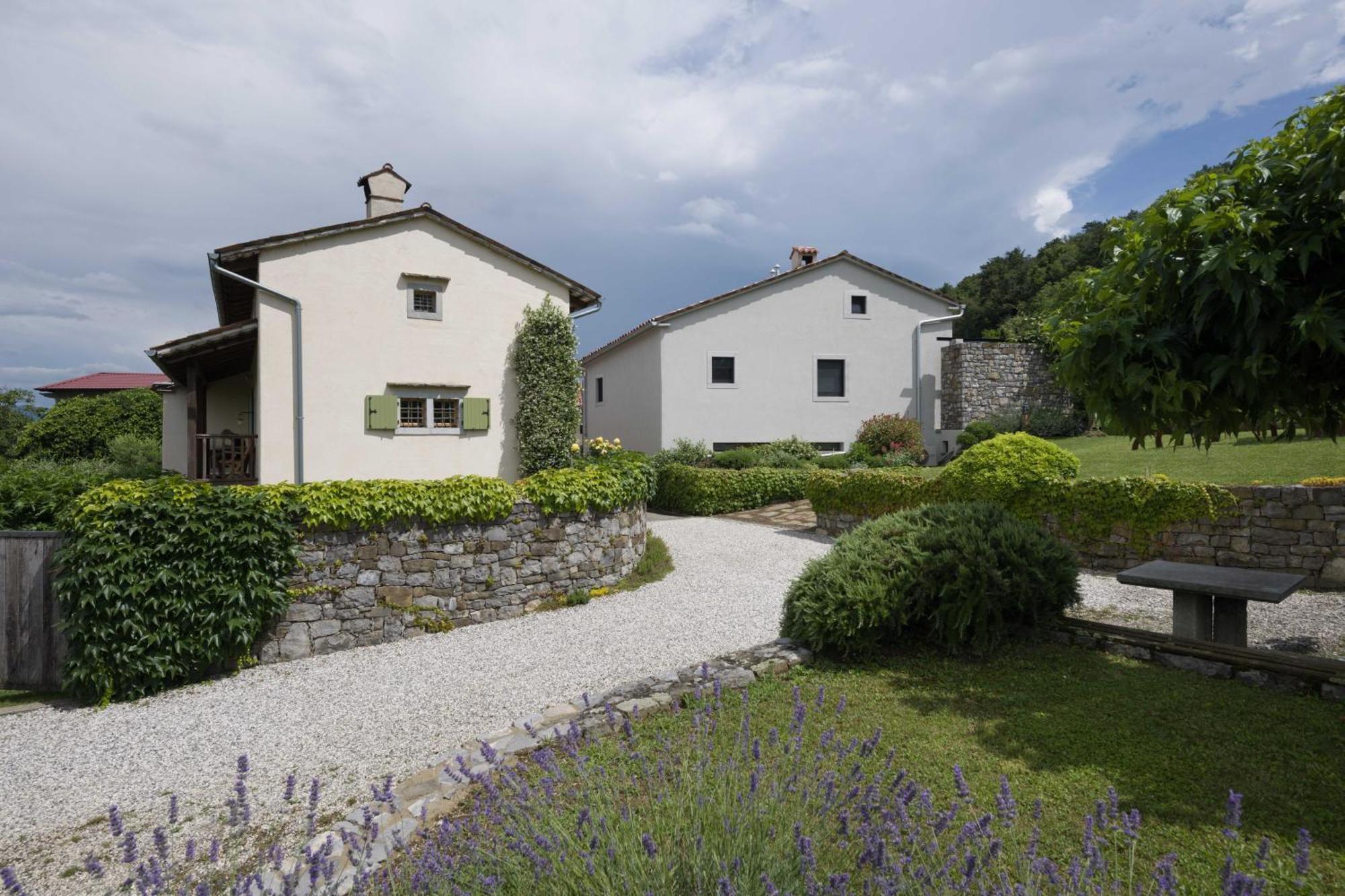 Apartment Holiday Home Artes With Free Hot Tub & Sauna