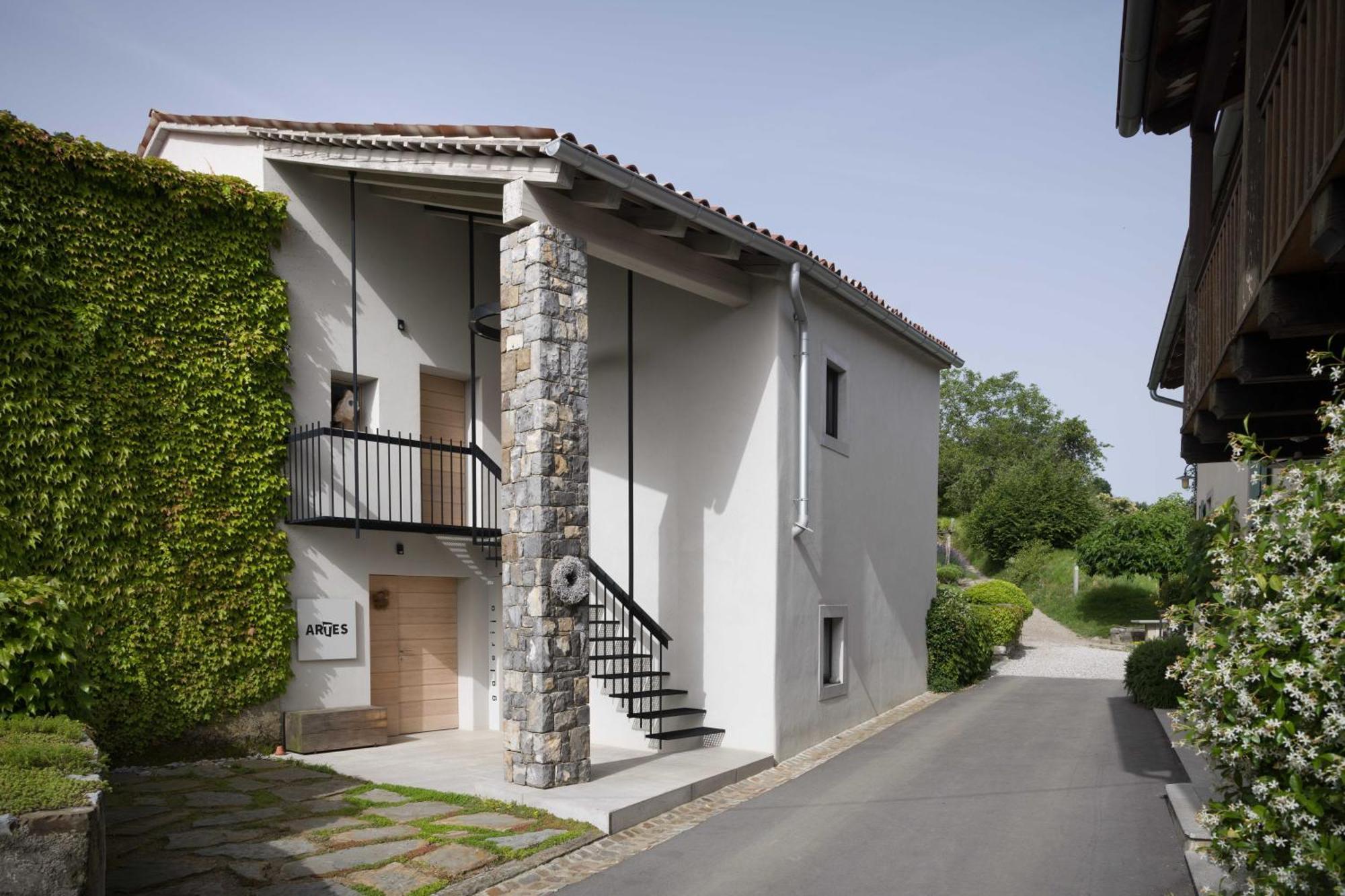 Appartement Holiday Home Artes With Free Hot Tub & Sauna
